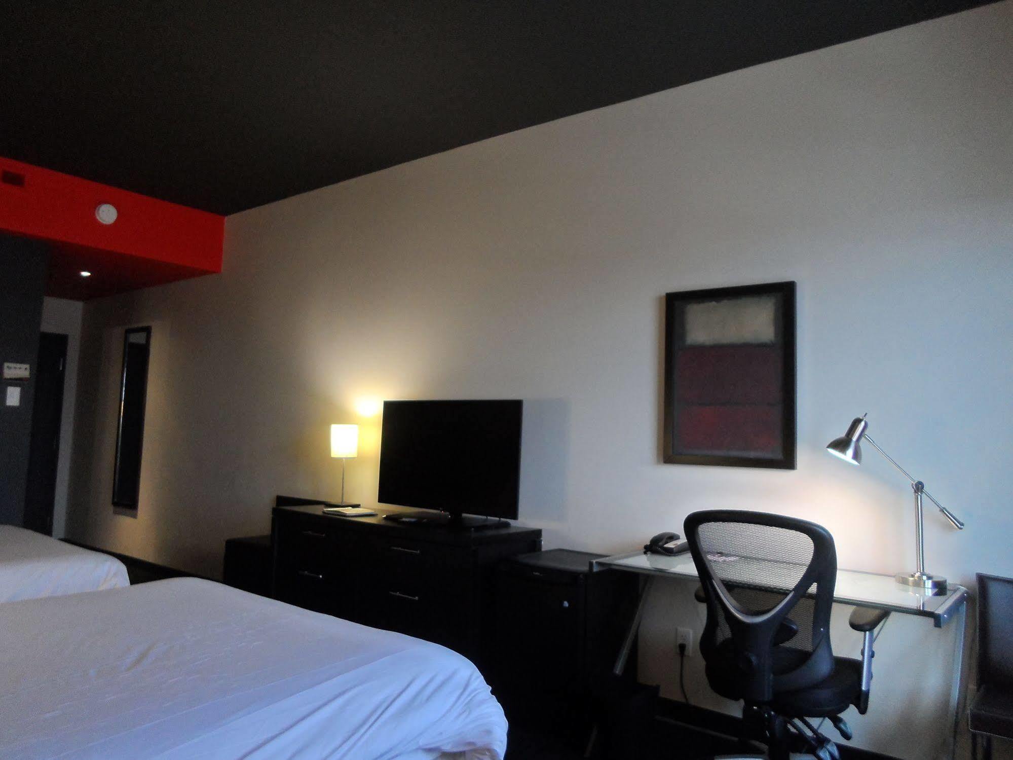 Grand Times Hotel - Aeroport De Quebec Extérieur photo