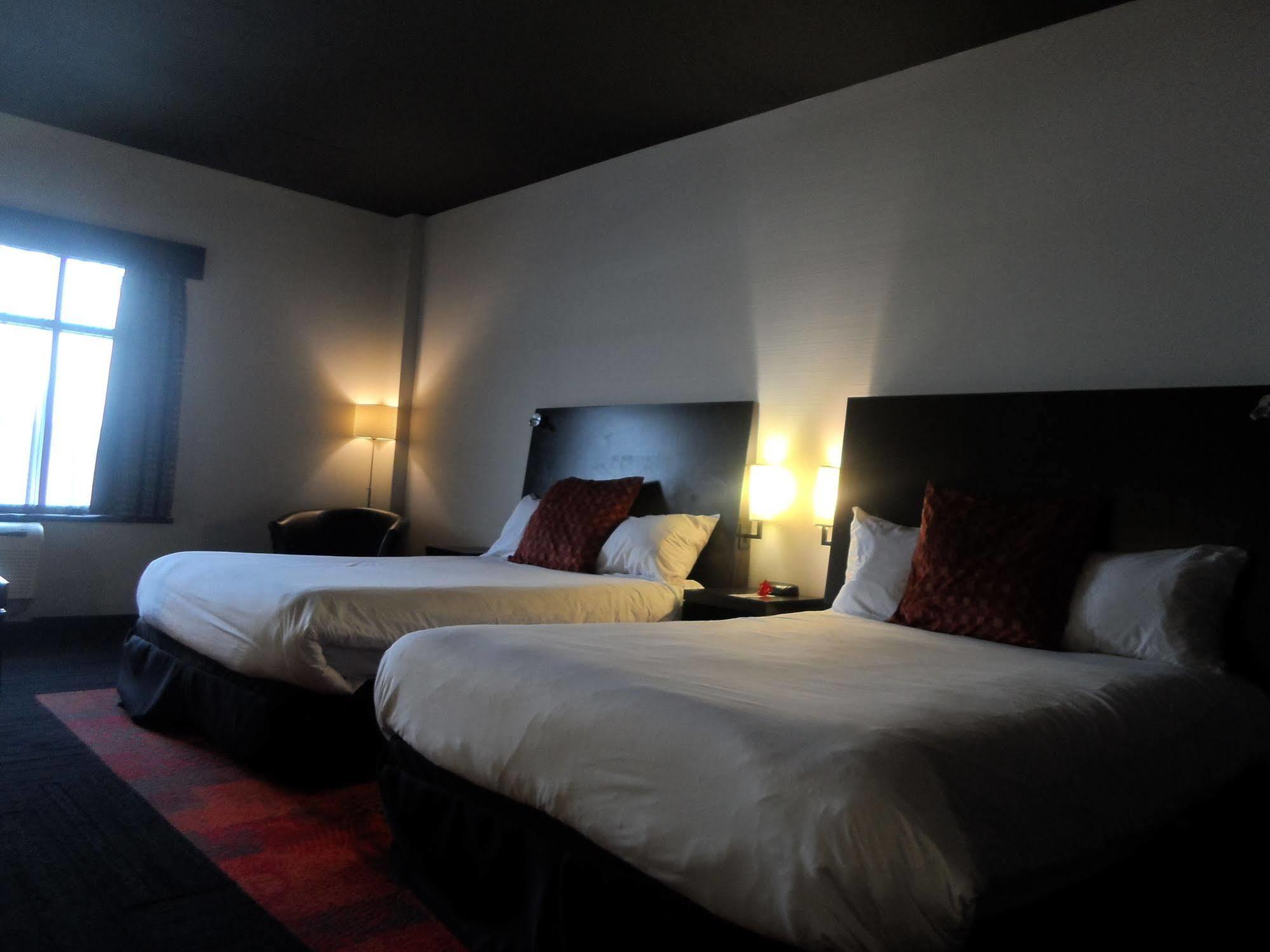 Grand Times Hotel - Aeroport De Quebec Extérieur photo