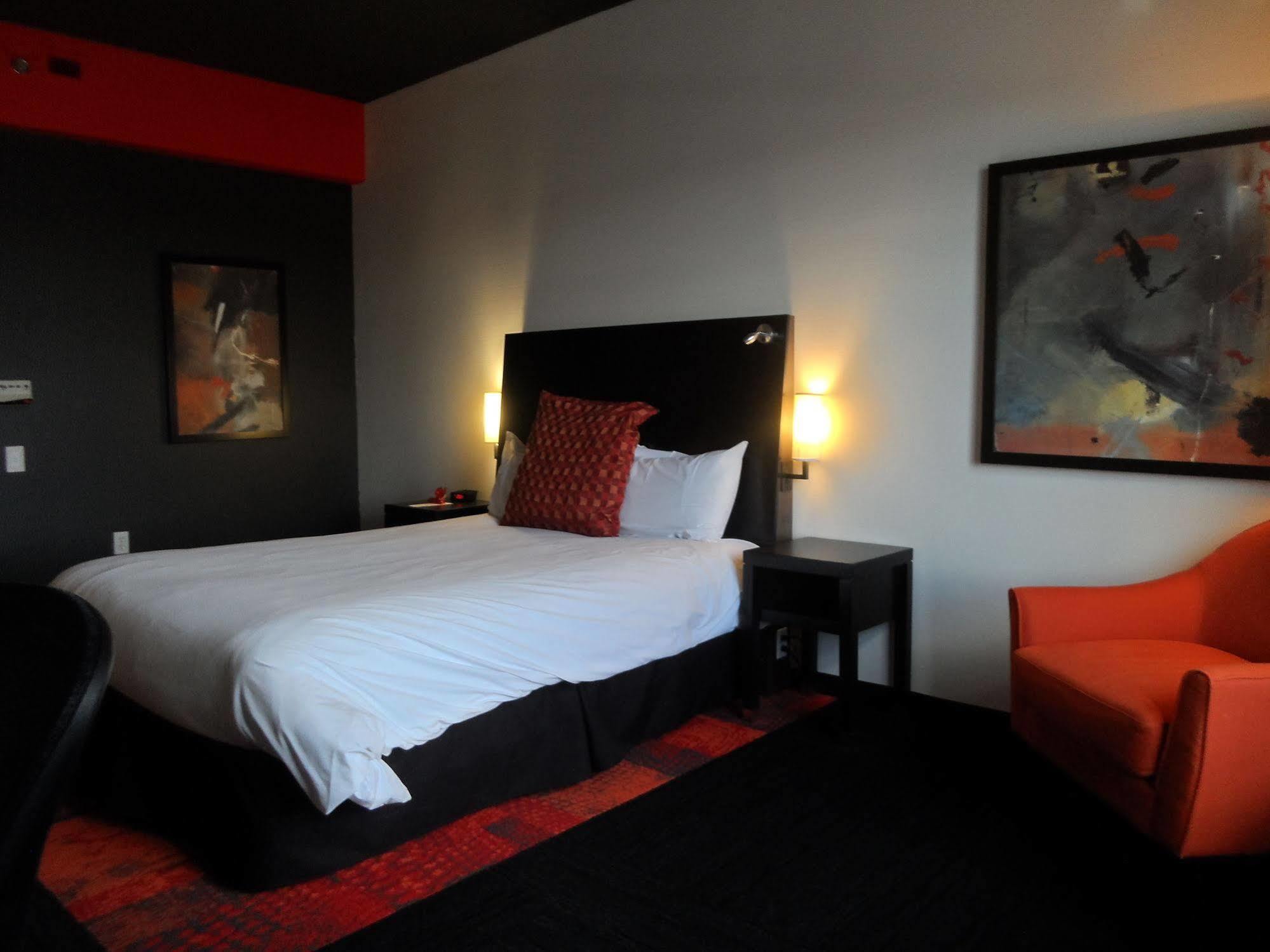 Grand Times Hotel - Aeroport De Quebec Extérieur photo